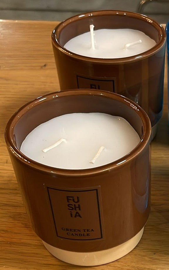 green tea פושיה נר קרמיקה חום